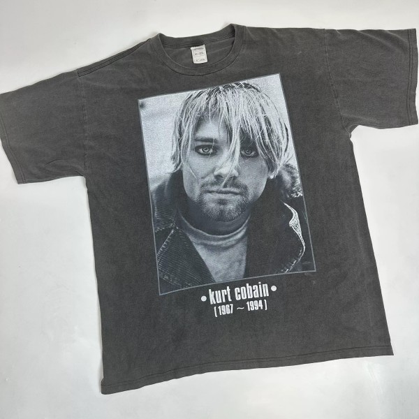 legit check for Kurt Cobain tee