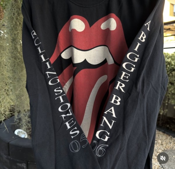 05 rolling stones long sleeves, anvil tag! legit check pls