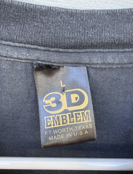 Legit check on a 1988 3D emblem