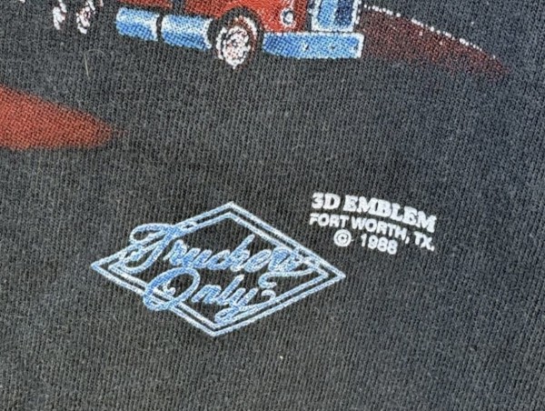 Legit check on a 1988 3D emblem