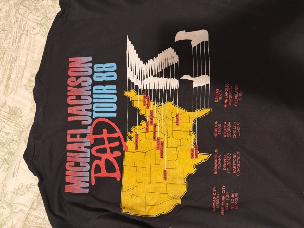 LC on michael jackson 1988 bad tour merch
