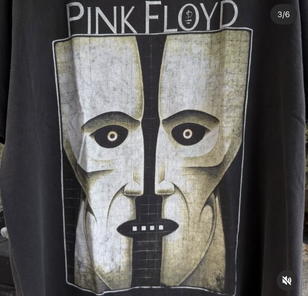 90s Pink Floyd , legit check pls