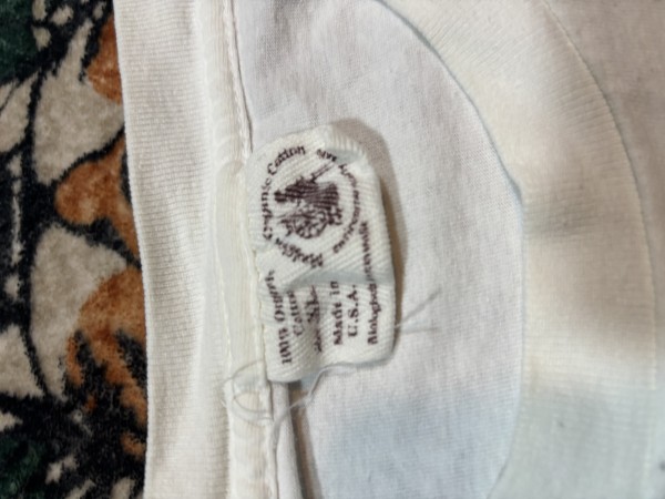 Cool shirt with little info