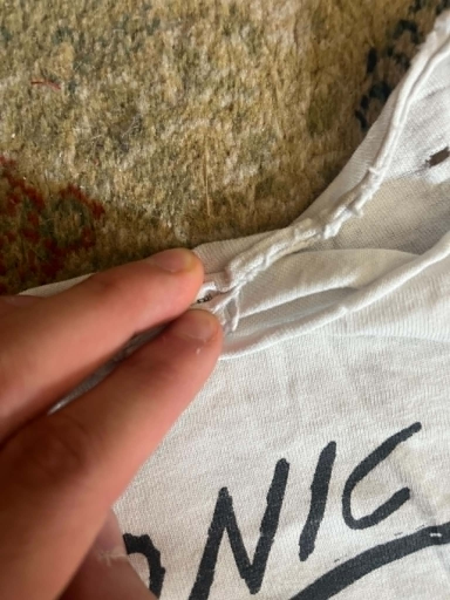 Sonic youth 90s concert tee, need help to verify