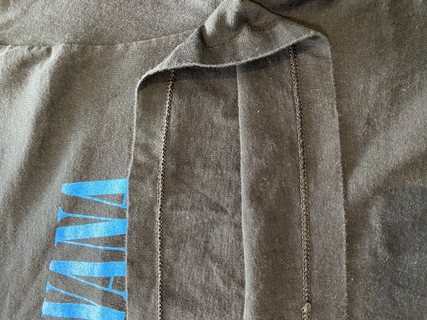Legit check: Nirvana Sliver on a Giant by Tee Jays