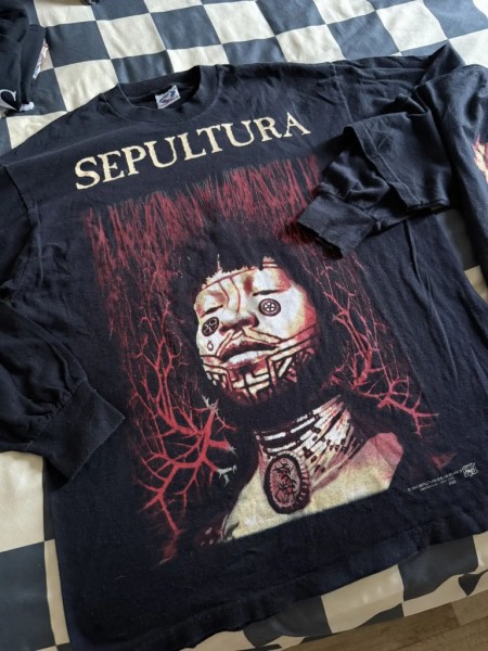 Sepultura roots long sleeve back stage pass with liquid blue tag....