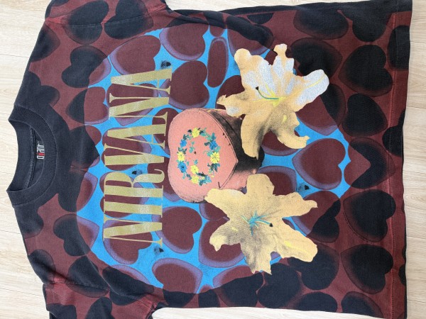 NIRVANA HEART SHAPED BOX GIANT