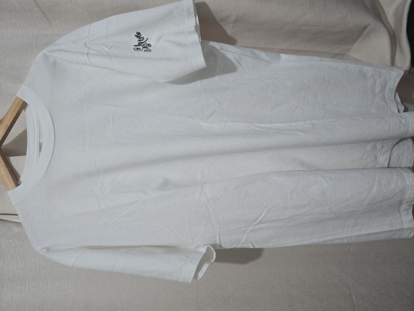 Lc on selena tee