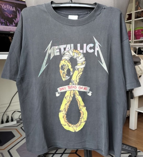 90s metallica dont tread on me, lc check