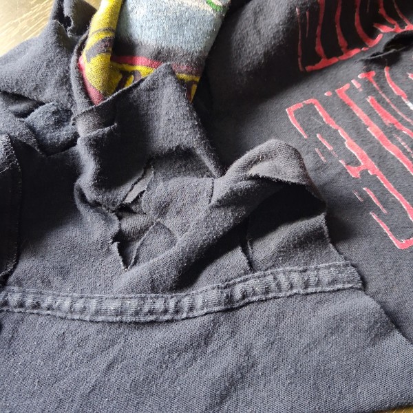 Legit? Guns n Roses Appetite For Destruction Tee
