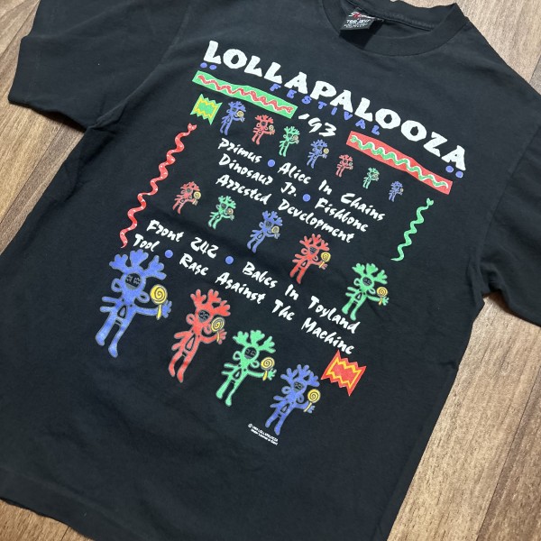 93 Lollapalooza tee on giant by Tee Jays tag