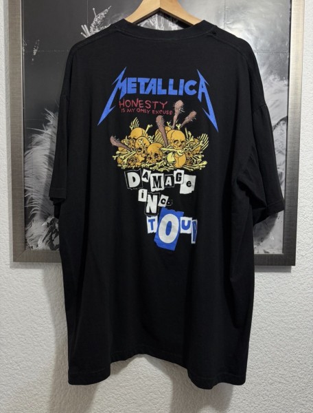 Metallica Tee/Giant Tag Legit Check