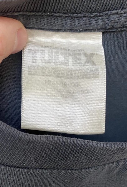 Need help LC Pink Floyd T shirts