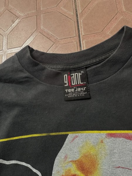 Giant Radiohead The Bends legit check