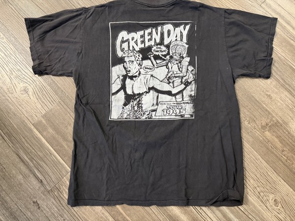 Need appraisal 90’s tees