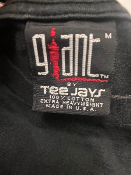 Akira Tee on Giant Tag