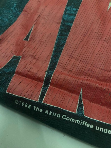 Akira Tee on Giant Tag
