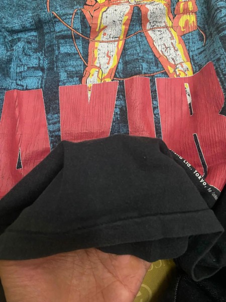 Akira Tee on Giant Tag