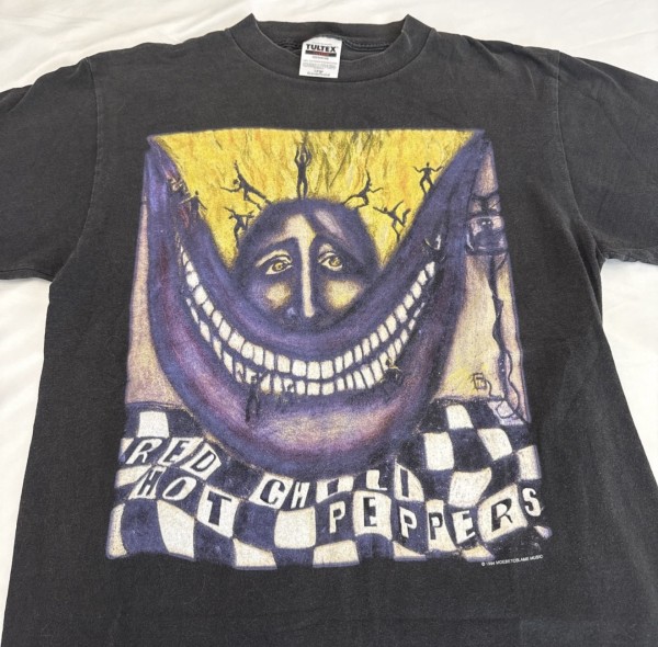 RHCP smile 1994 legit check