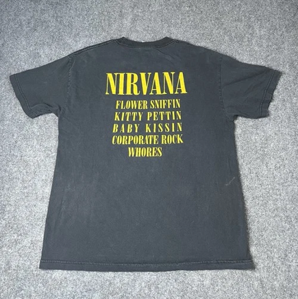 Early 2000s Nirvana Smiley / Flower Sniffin Tee – Official or Bootleg?