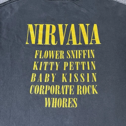 Early 2000s Nirvana Smiley / Flower Sniffin Tee – Official or Bootleg?