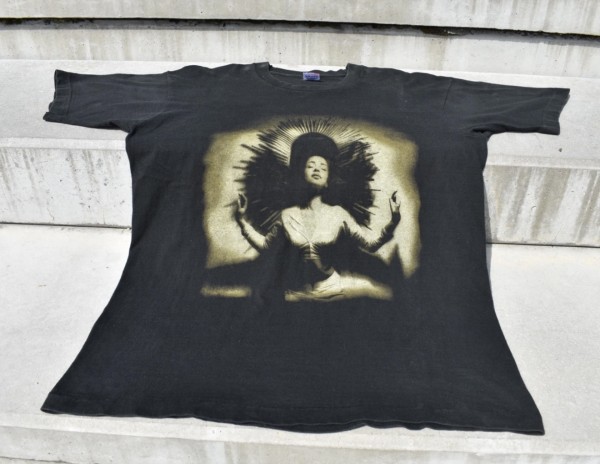 LC Sade Love Deluxe Tour