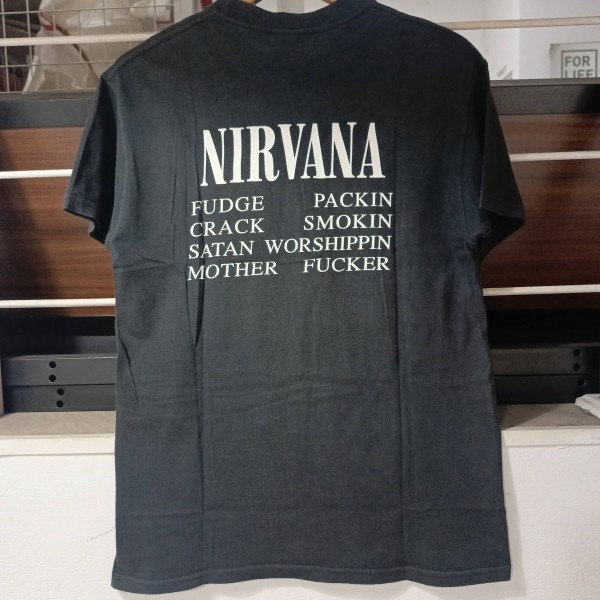 Legit Check: 00s Nirvana Vestibule & Bleach Tees