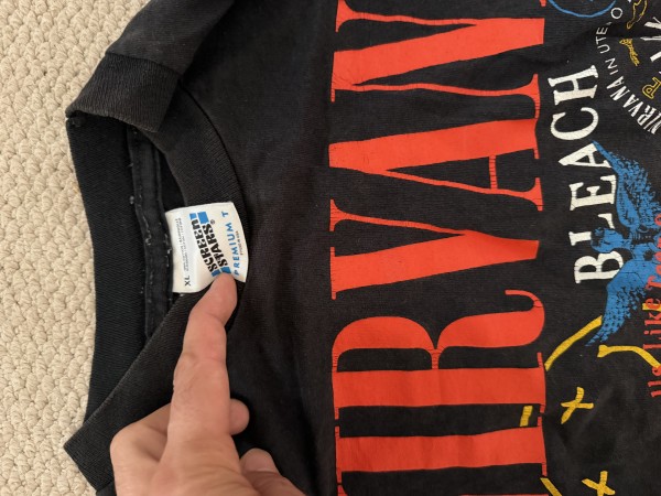Mid 90s bad shirts uk ( nirvana, pwei and offspring)