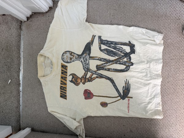 Mid 90s bad shirts uk ( nirvana, pwei and offspring)