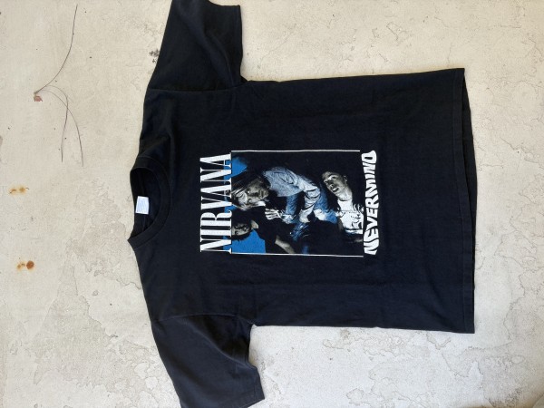 90s Nirvana Nevermind Bootleg?