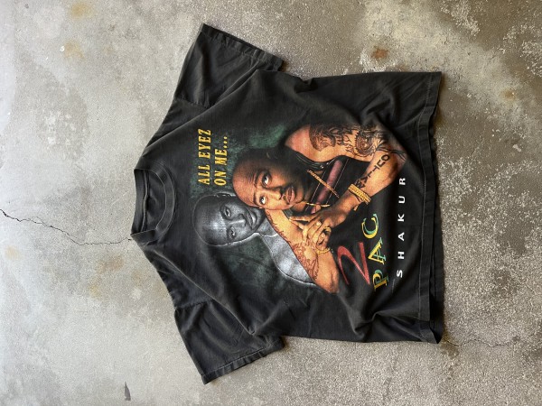 Is this vintage Tupac Tee Real?
