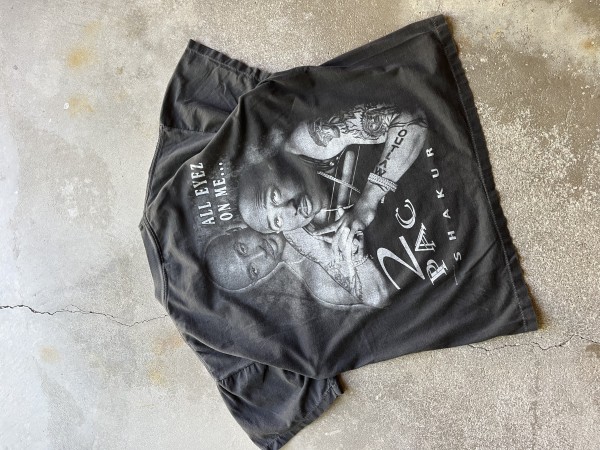 Is this vintage Tupac Tee Real?