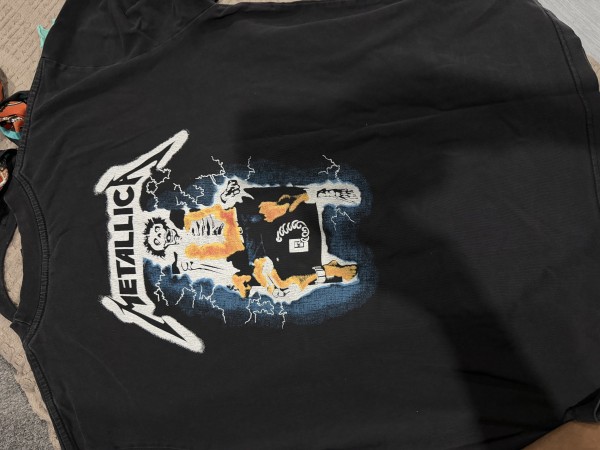 Metallica giant tag