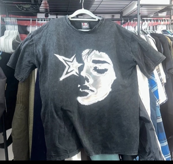 Michael Jackson Giant Tee is it real?