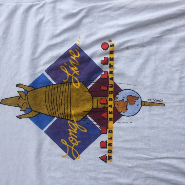 World armadillo headquarters tee 80s 50/50 tee