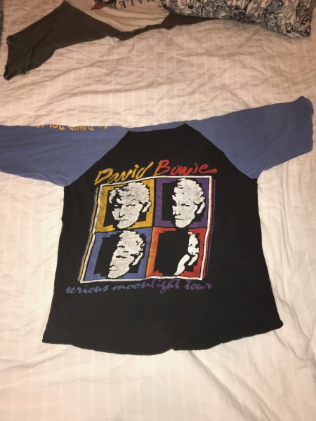 Can anyone value these T-shirts for me