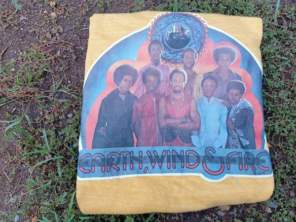 Is this a 1970s Earth Wind and Fire T-Shirt?