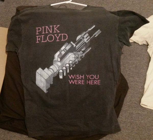 Info on Vintage 1994 Pink Floyd Concert T-Shirts