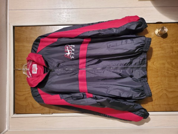Is this a real or fake Nike Air jacket