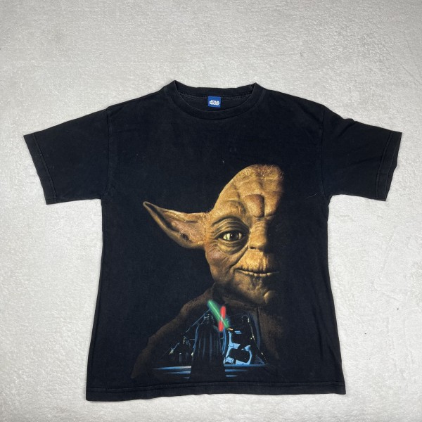How much is this Star Wars, Yoda Darth tee worth?