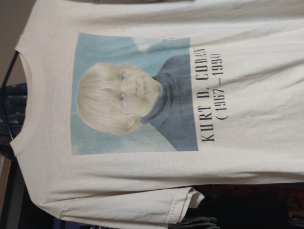 Kurt cobain memorial shirt ( child)