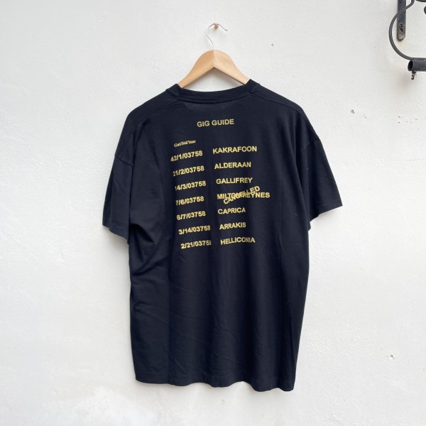 Disaster area sun dive tour tee