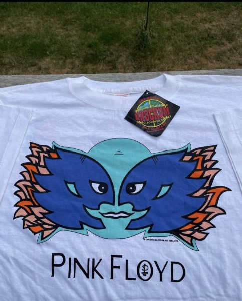1994 Pink Floyd Brockum Tee Hang Tag