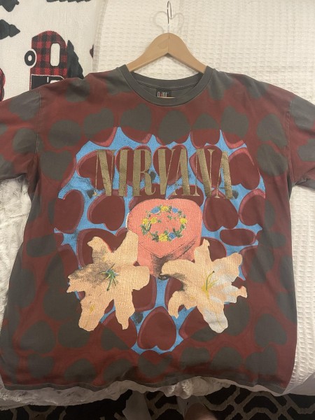 fake vintage nirvana heart shaped box t-shirt