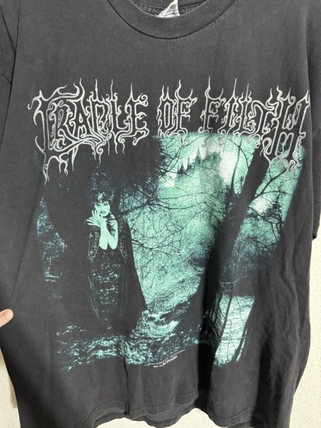 Cradle of Filth Dusk and Embrace Legit check needed
