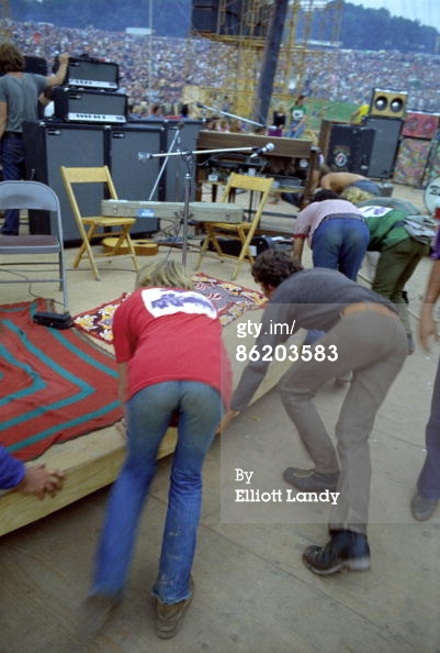 86203583-photo-of-roadies-and-woodstock-rotating-the-gettyimages.jpg