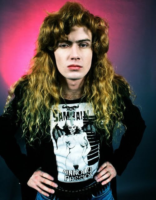 Mustaine in Samhain tee