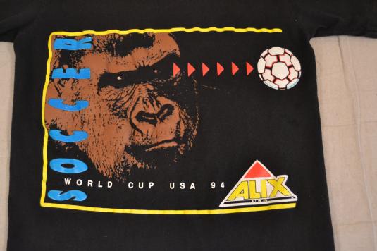 Amazing Vintage 1994 US World Cup Soccer T-Shirt