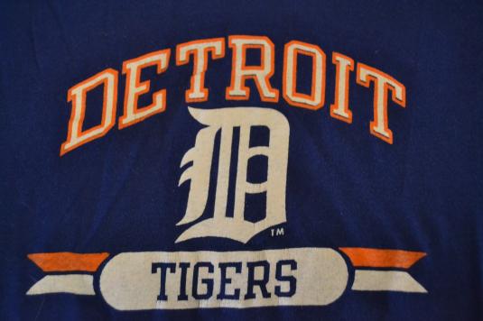 Awesome Vintage 80’s Detroit Tigers Champion T-shirt