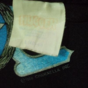 Vintage 1988-89 CINDERELLA Long cold winter Tour T-Shirt